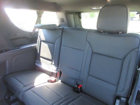 New 2026 GMC Yukon XL Denali AWD/4WD image 13