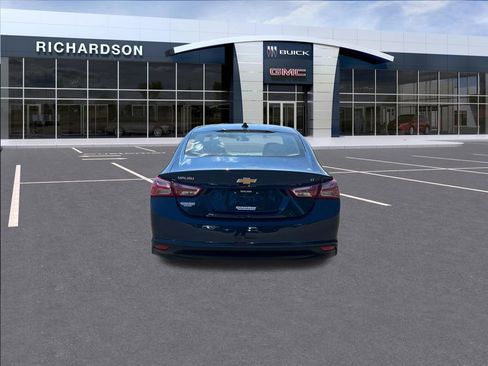Used 2022 Chevrolet Malibu LT FWD image 4