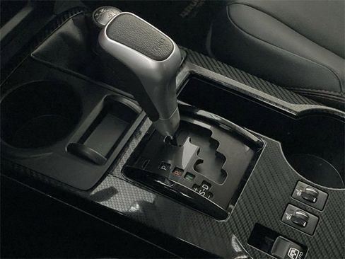 Used 2024 Toyota 4Runner TRD Off-Road Premium image 21