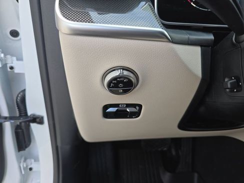 New 2026 Mercedes-Benz GLC 300 4MATIC image 35