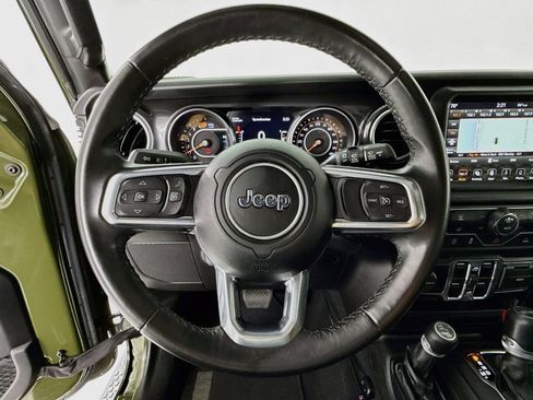 Used 2021 Jeep Wrangler Unlimited Sahara AWD/4WD image 14