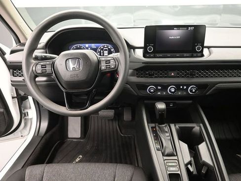 Used 2025 Honda Accord LX image 11