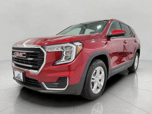 Used 2024 GMC Terrain SLE image 13