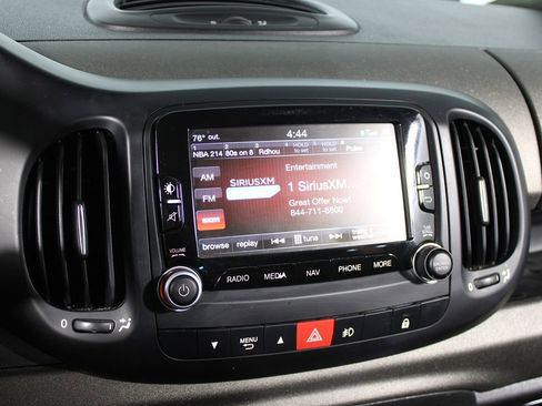 Used 2014 FIAT 500L Trekking FWD image 9
