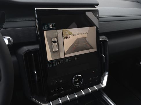 New 2026 GMC Acadia AT4 AWD/4WD image 22