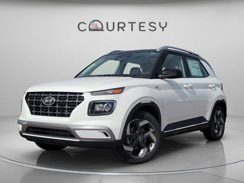 New 2026 Hyundai Venue SEL image 1