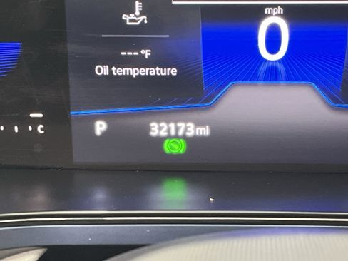 Used 2022 Volkswagen Taos SE image 15