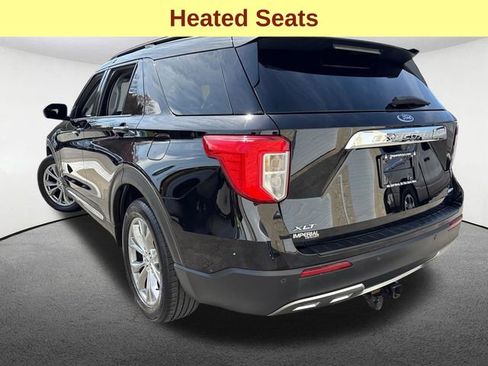 Used 2021 Ford Explorer XLT w/ Equipment Group 202A image 12
