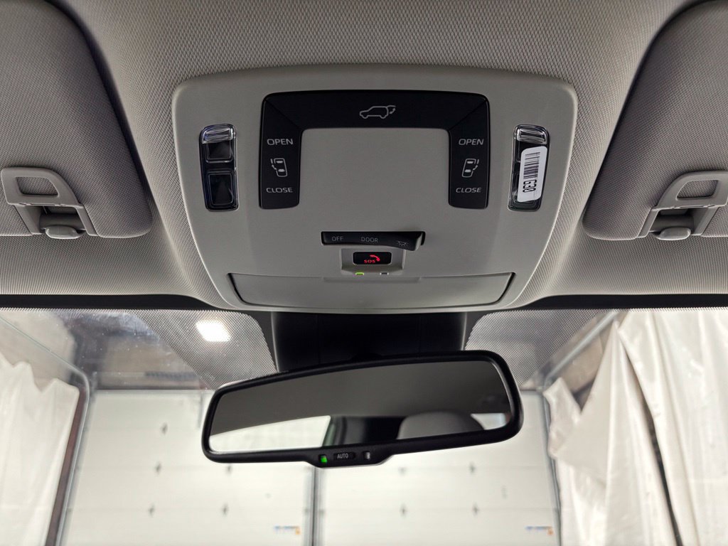 Used 2026 Toyota Sienna LE FWD image 42