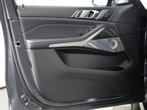 New 2026 BMW X5 M60i image 7