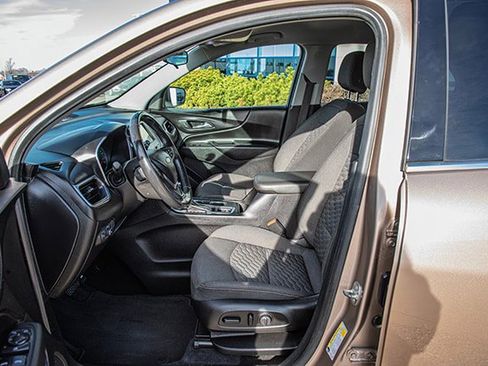 Used 2019 Chevrolet Equinox LT image 14