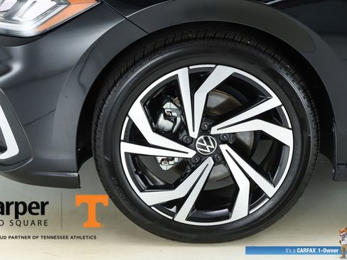 Used 2025 Volkswagen Jetta SEL FWD image 42