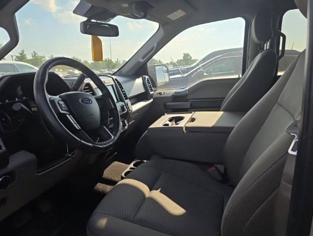 Used 2019 Ford F150 XLT w/ Equipment Group 302A Luxury RWD image 2
