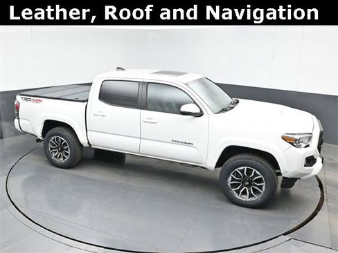 Used 2020 Toyota Tacoma TRD Sport w/ TRD Premium Sport Package image 1