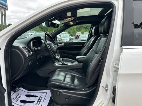 Used 2020 Jeep Grand Cherokee Limited w/ Luxury Group II AWD/4WD image 9