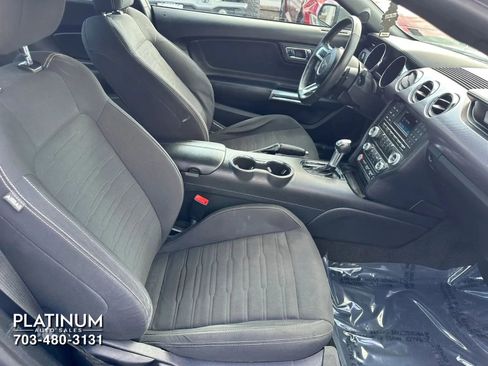 Used 2017 Ford Mustang GT RWD image 13