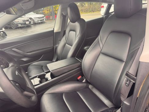 Used 2020 Tesla Model 3 Standard Range Plus RWD image 13