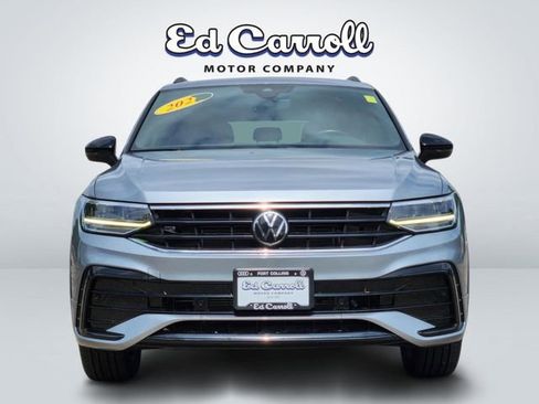 Certified 2022 Volkswagen Tiguan SE R-Line AWD/4WD image 2