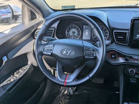 Used 2021 Hyundai Veloster 2.0 Premium image 13