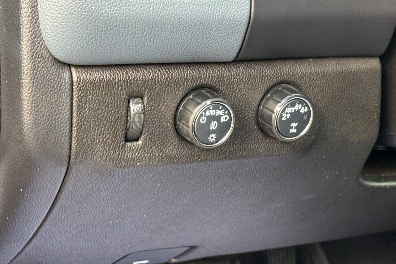 Used 2022 Chevrolet Colorado Z71 AWD/4WD image 27