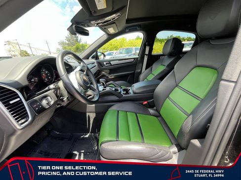 Used 2023 Porsche Cayenne Platinum Edition AWD/4WD image 10