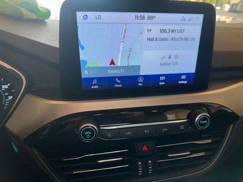 Used 2020 Ford Escape SE FWD image 5
