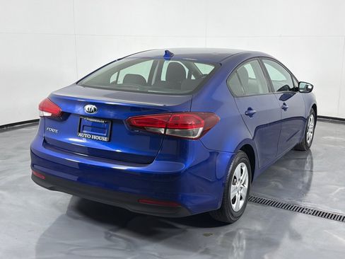 Used 2017 Kia Forte LX FWD image 5