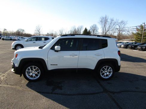 Used 2020 Jeep Renegade Latitude FWD image 4