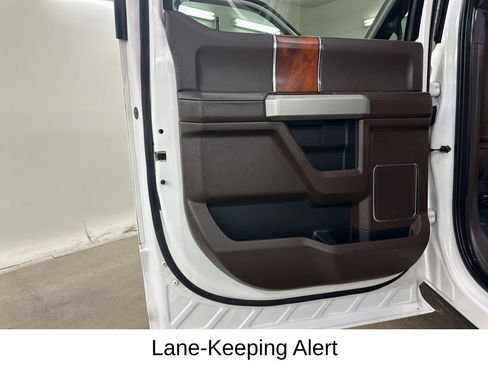 Used 2017 Ford F350 King Ranch w/ King Ranch Ultimate Package AWD/4WD image 29