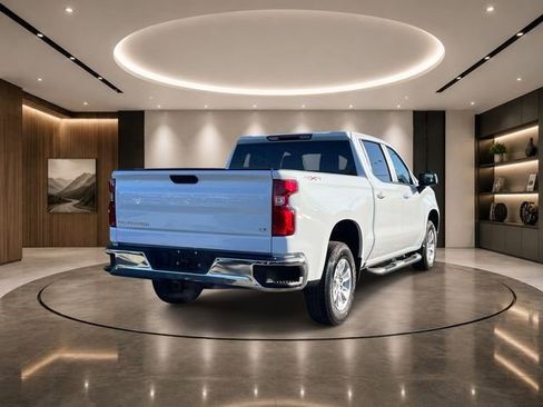 Used 2025 Chevrolet Silverado 1500 LT w/ Protection Package AWD/4WD image 9