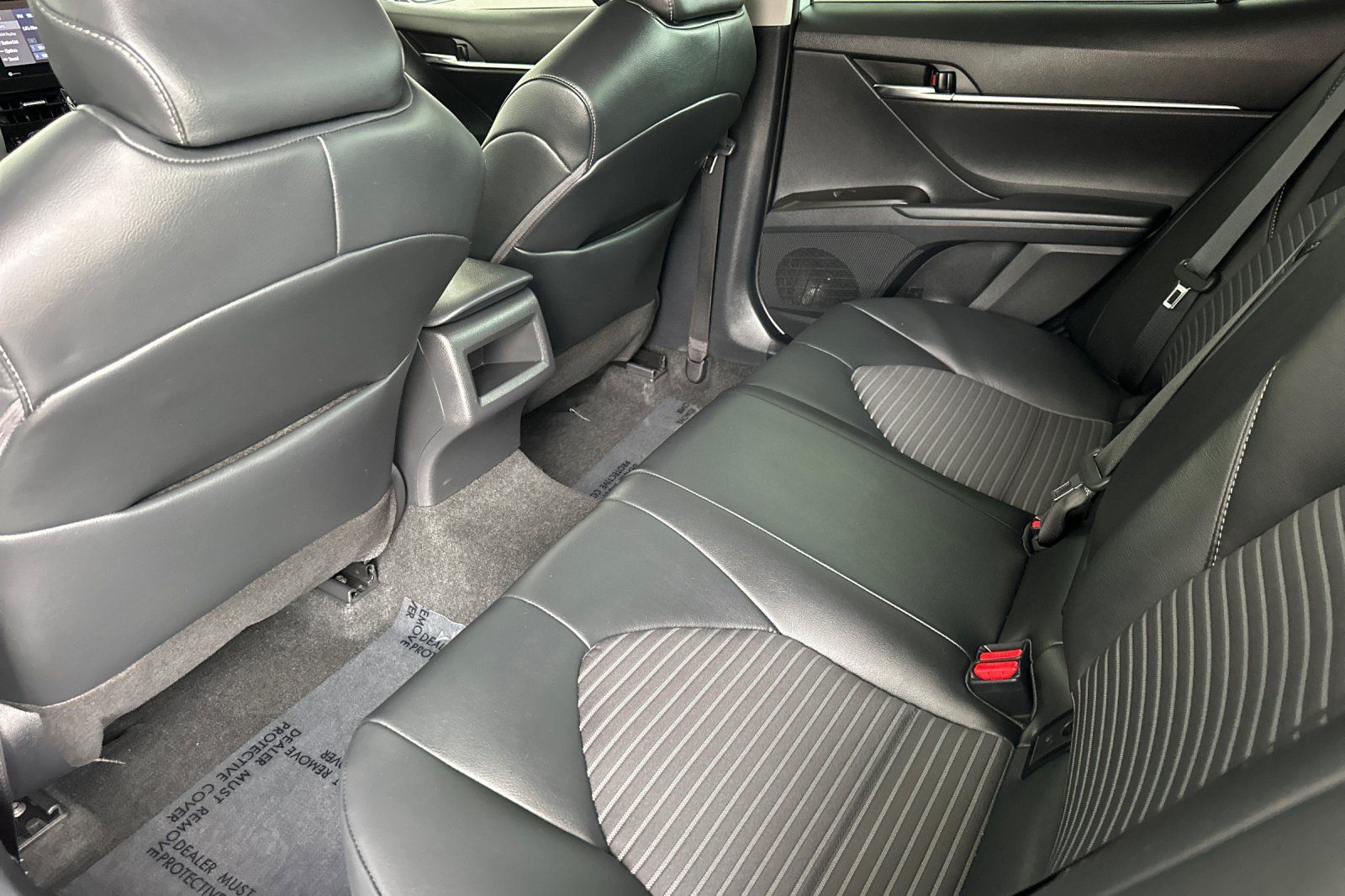 Used 2024 Toyota Camry SE FWD image 14
