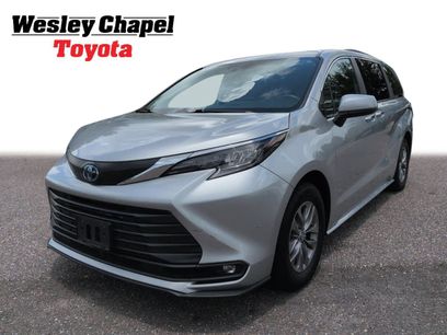 Certified 2025 Toyota Sienna XLE