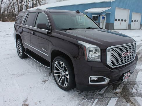 Used 2017 GMC Yukon Denali w/ Open Road Package image 4
