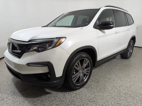 Used 2022 Honda Pilot Sport image 3
