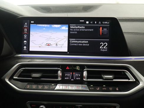 Used 2020 BMW X7 M50i AWD/4WD image 38