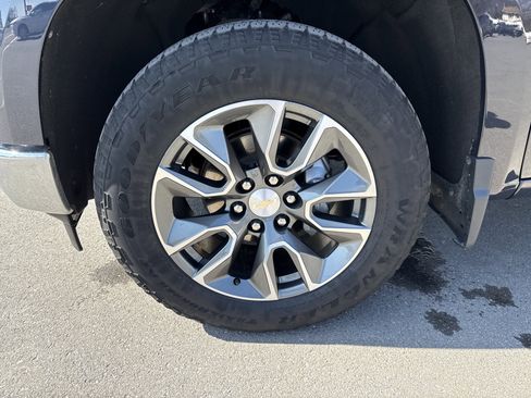Used 2023 Chevrolet Silverado 1500 LT image 11