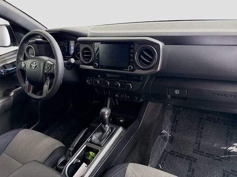 Certified 2023 Toyota Tacoma TRD Off-Road image 26