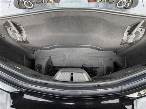 Used 2021 Chevrolet Corvette Stingray Preferred Cpe w/ Z51 Performance Package RWD image 6