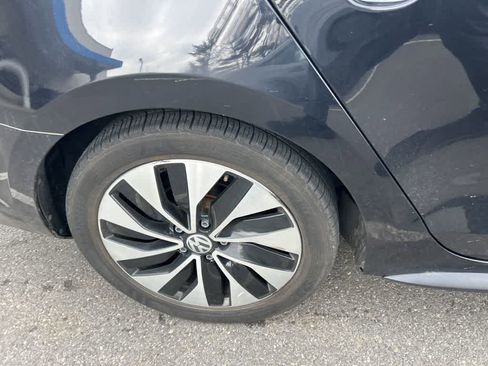 Used 2015 Volkswagen Jetta SEL Premium image 17