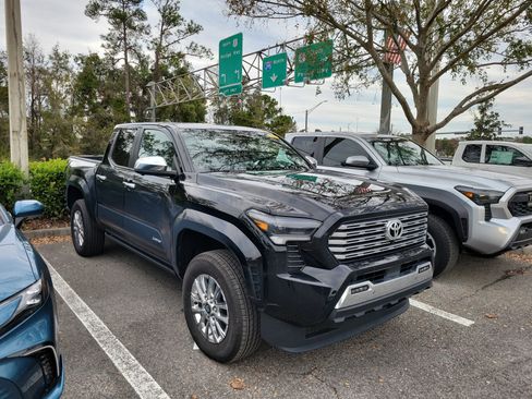 Used 2024 Toyota Tacoma Limited image 29