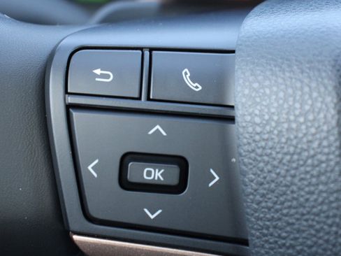 Used 2025 Toyota Crown Signia image 27