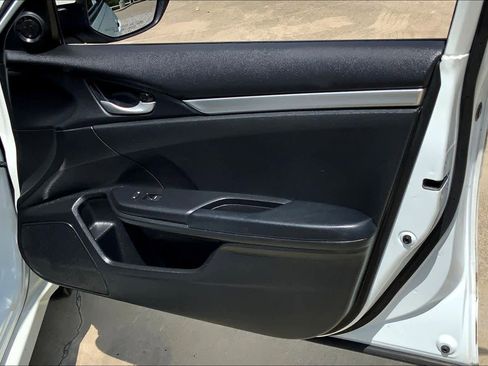 Used 2020 Honda Civic Sport image 22