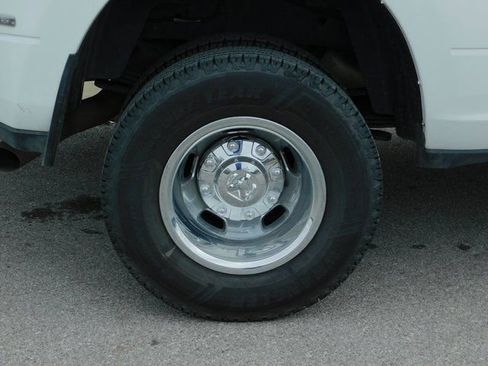 Used 2024 RAM 3500 Big Horn image 30