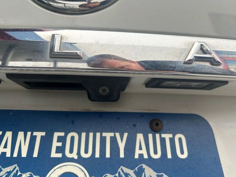 Used 2018 Volkswagen Atlas SE image 19