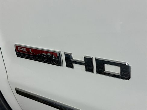 Used 2017 GMC Sierra 2500 SLT w/ All Terrain HD Package image 28