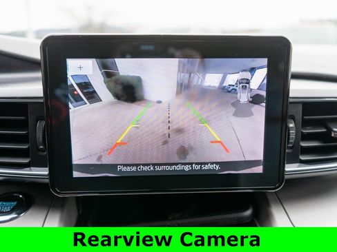 Used 2022 Ford Explorer XLT w/ Equipment Group 202A image 24