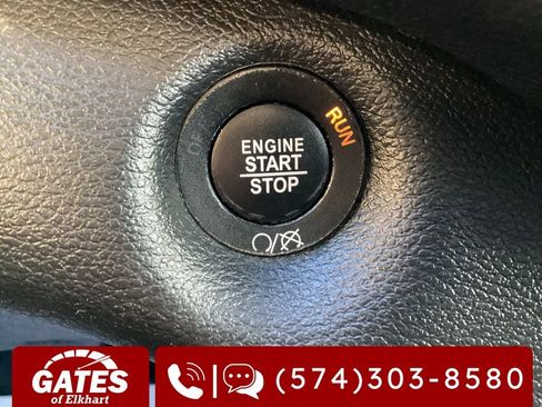 Used 2020 Jeep Cherokee Limited image 24