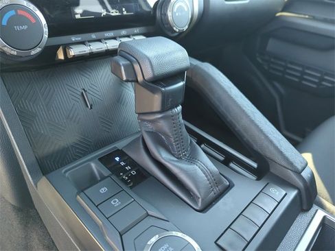 Used 2024 Toyota Tacoma SR5 image 31