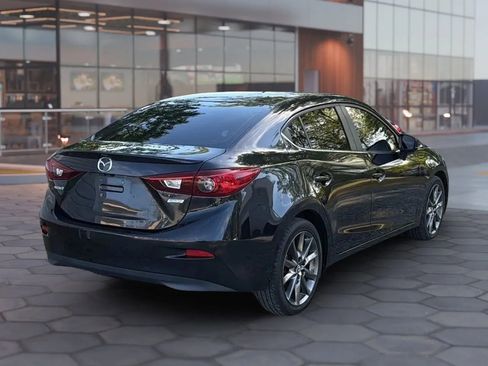 Used 2018 MAZDA MAZDA3 Touring image 13