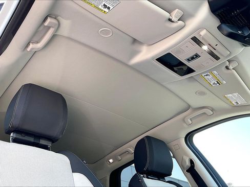 Certified 2025 Land Rover Discovery Sport S AWD/4WD image 13